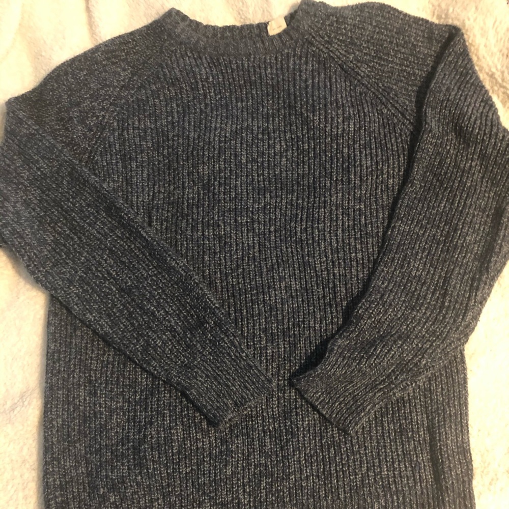Blue Vintage Sweater 🥰